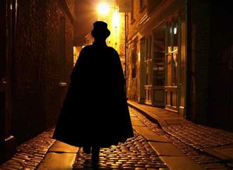  The Shadow of Doubt: A Mysterious Serial Killer Strikes London and a Determined Detective Races Against Time!